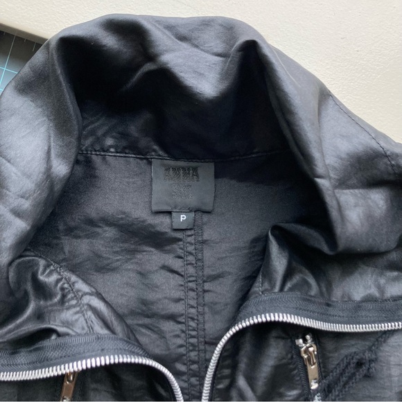 ANNA SUI - Short Sleeve Lightweight Jacket - Picture 2 of 8